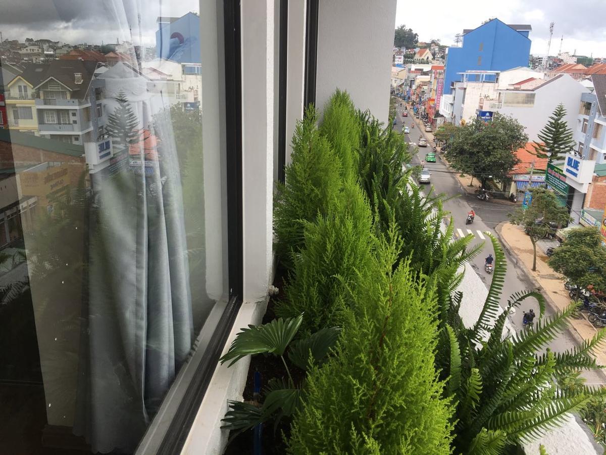 Ivy Hotel Dalat Exteriör bild